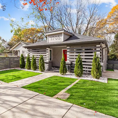 Villa Charlotte Retreat: Luxury 4Br Heaven